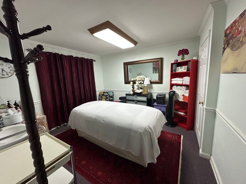 More Photos Of 1701 Belle View Blvd, Alexandria Office For Lease