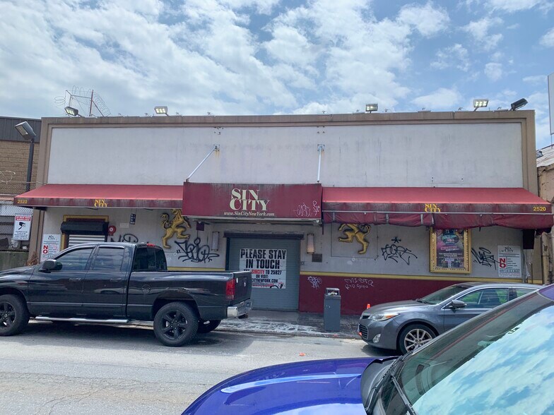 More Photos Of 203 Canal Pl, Bronx Industrial For Lease