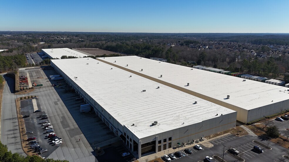 More Photos Of 7310 Oakley Industrial Blvd, Fairburn Warehouse For Lease