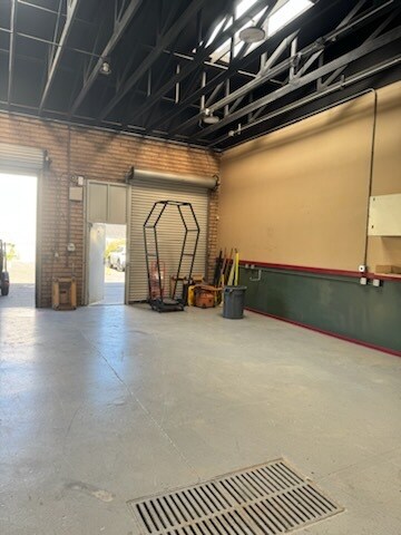 More Photos Of 1805 Laguna Canyon Rd, Laguna Beach Warehouse For Lease
