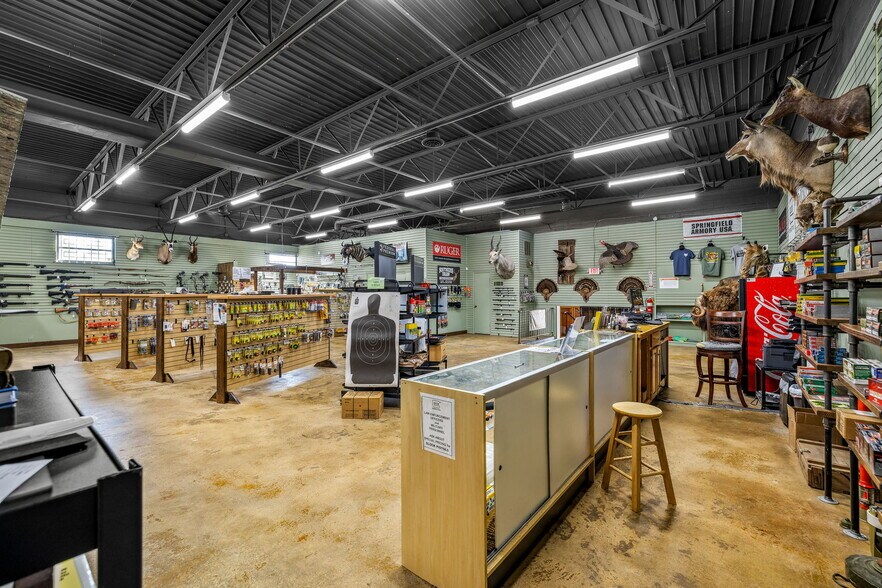 More Photos Of 1358 Plaza Dr, Gainesville Freestanding For Sale