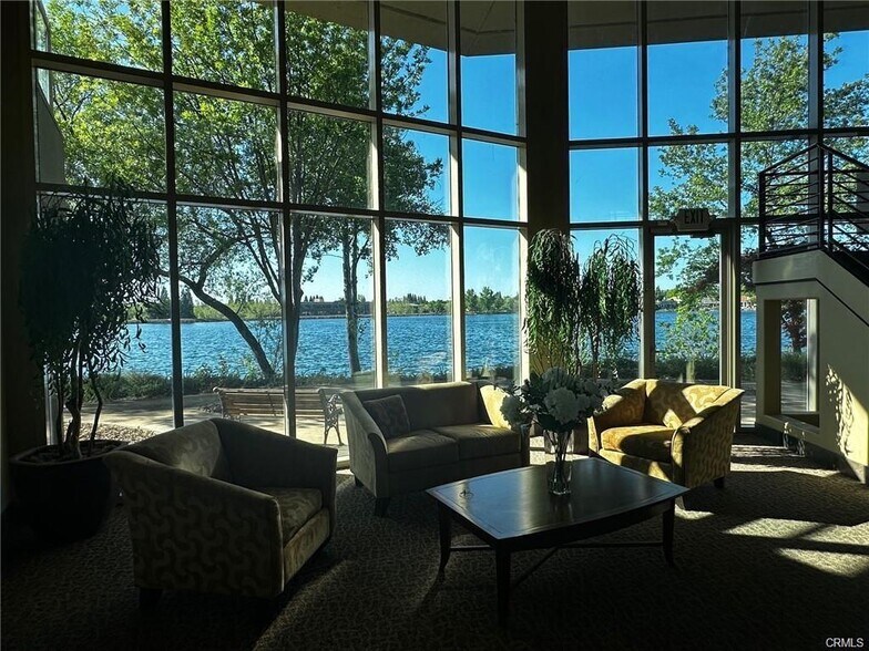 More Photos Of 2580 Sierra Sunrise Ter, Chico Office For Lease