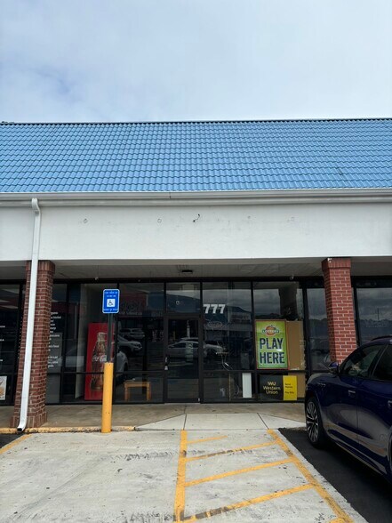 More Photos Of 5150 Buford Hwy NE, Doraville Storefront For Lease