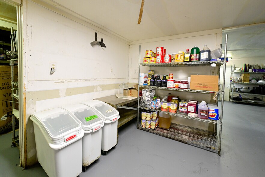 More Photos Of 111 N State St, Fort Davis Hotel For Sale