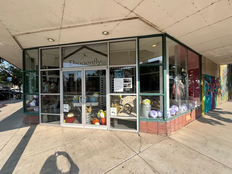 More Photos Of 500 Central Ave, Great Falls Restaurant For Lease