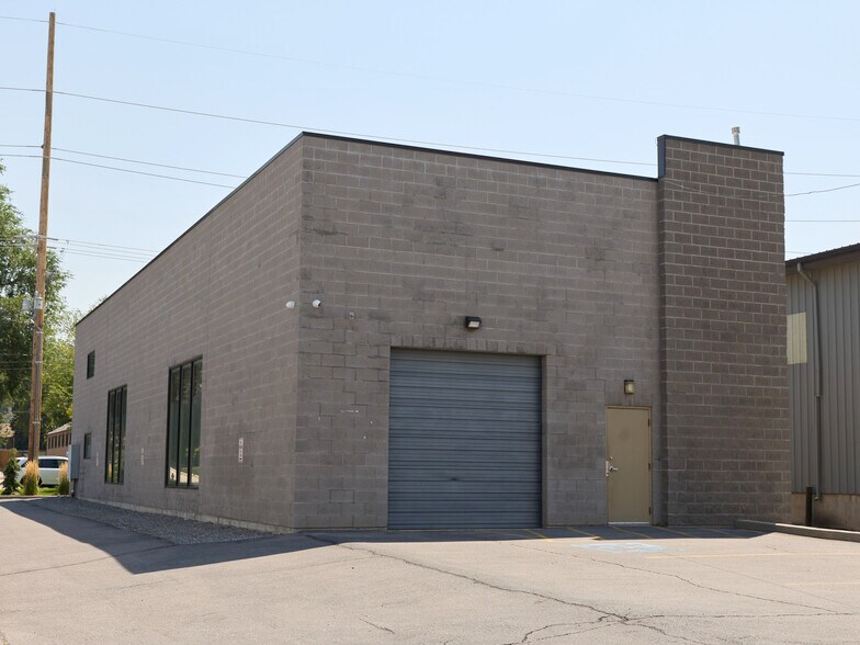 More Photos Of 435 N 400 W, Salt Lake City Light Manufacturing For Sale