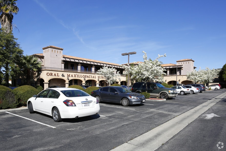 Primary Photo Of 265 San Jacinto River Rd, Lake Elsinore Medical For Lease