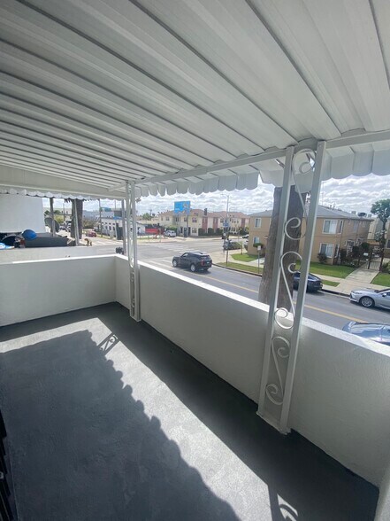 More Photos Of 3617 W 60th, Los Angeles Apartments For Sale