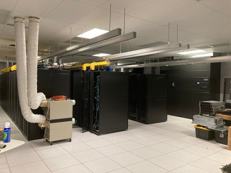 More Photos Of 7887 Hub Pky, Valley View Office For Lease