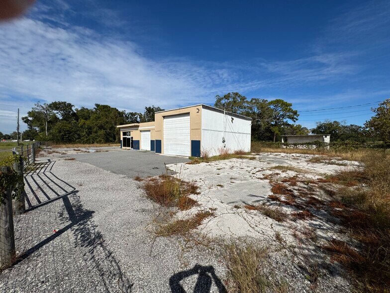 More Photos Of 89 Sr 471, Sumterville Service Station For Lease