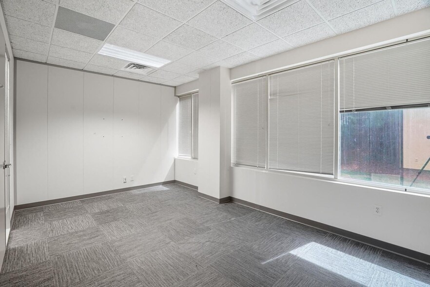 More Photos Of 4233 Technology Dr, Durham Research And Development For Lease