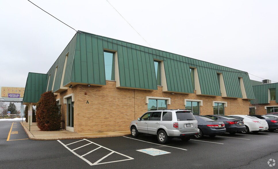 More Photos Of 65 W Street Rd, Warminster Township Unknown For Lease