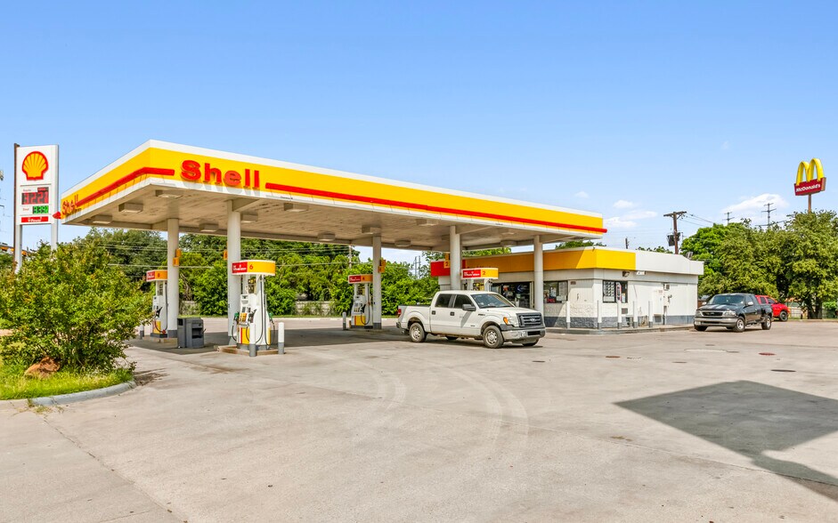 More Photos Of 7301 Airport Fwy, Richland Hills Service Station For Sale
