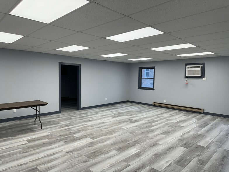 More Photos Of 410 Elgin Ave, Forest Park Office For Lease