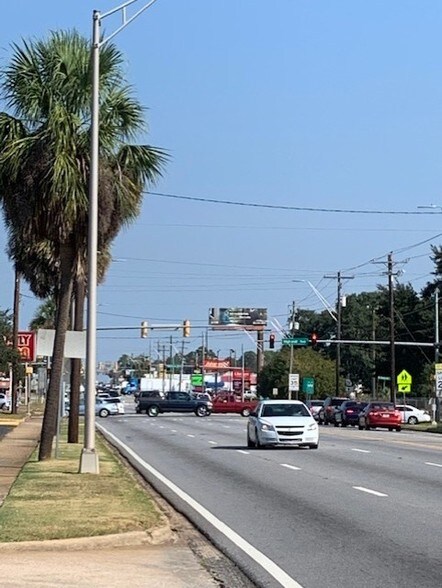 More Photos Of 303 S Slappey Blvd, Albany General Retail For Sale