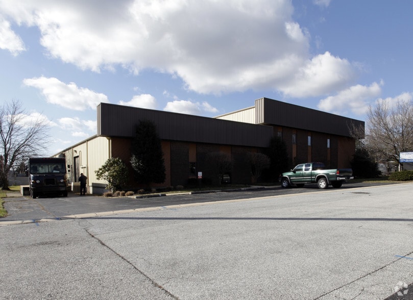 Primary Photo Of 200 Century Blvd, New Castle Warehouse For Sale