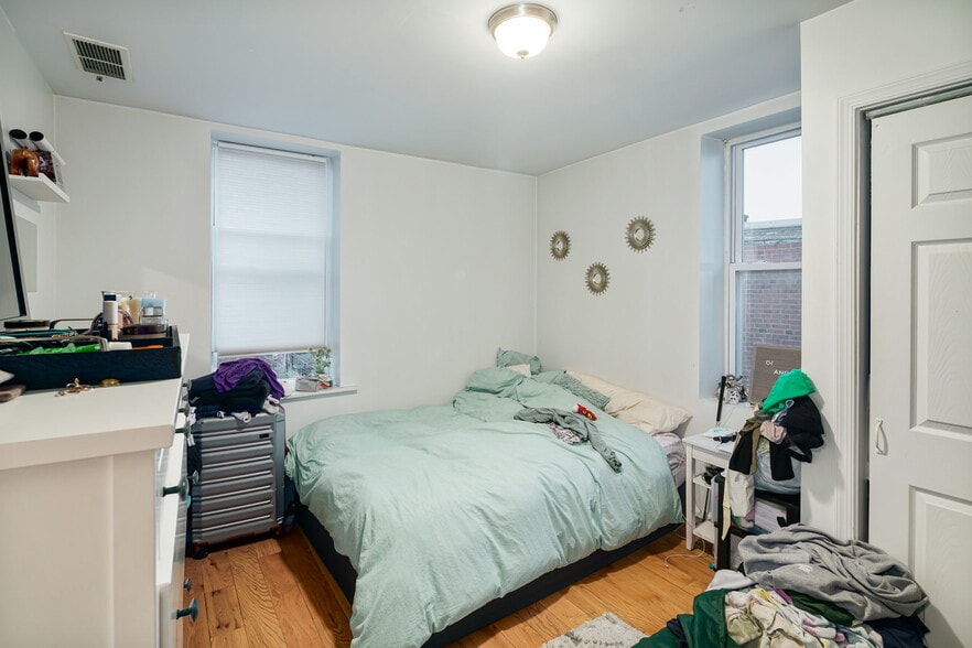 More Photos Of 5913-17 Chestnut St, Philadelphia Apartments For Lease