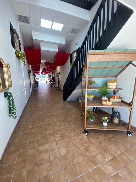 More Photos Of 25 Dr Martin Luther King Jr St, Saint Petersburg Storefront For Lease