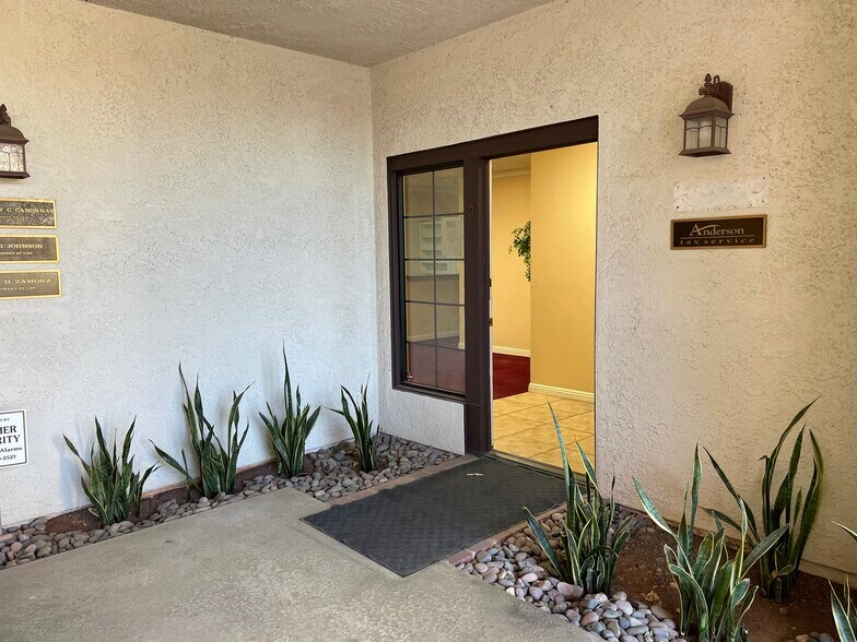 Primary Photo Of 71650 Sahara Rd, Rancho Mirage Office For Lease