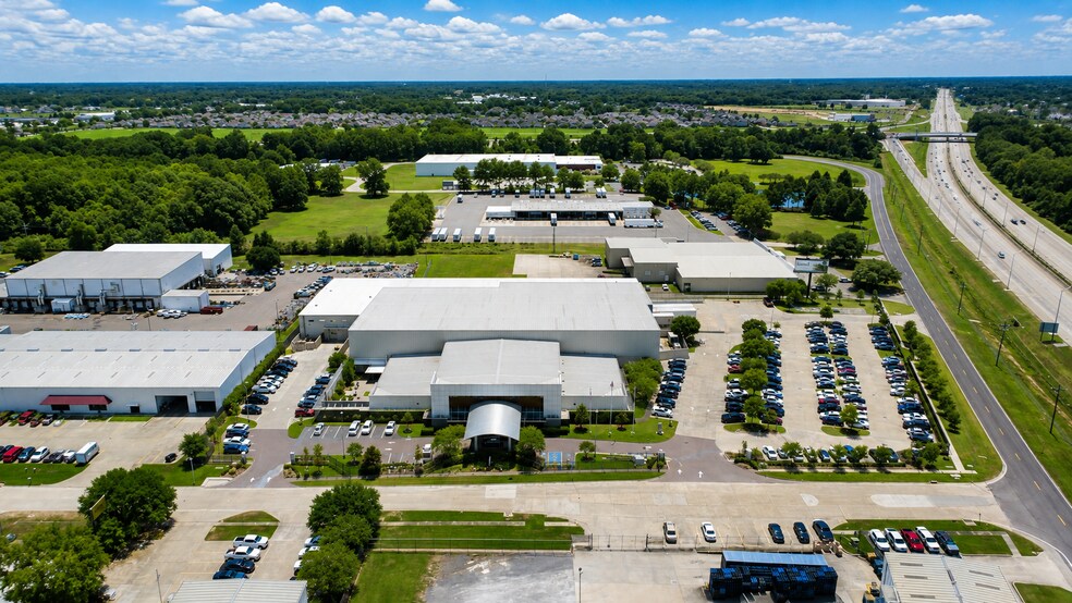 More Photos Of 7277 Exchequer Dr, Baton Rouge Distribution For Sale