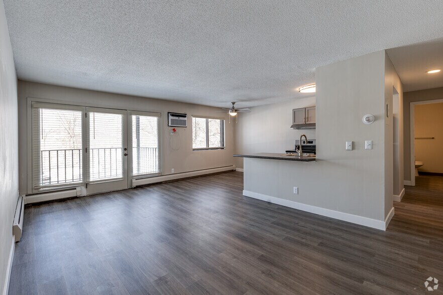 More Photos Of 2050 7th Ave E, North Saint Paul Apartments For Sale