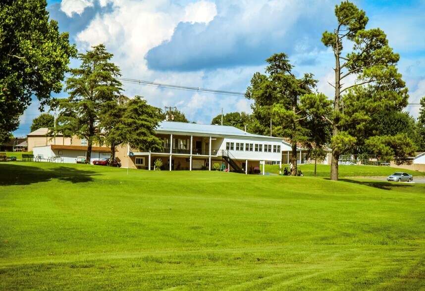 651 Blackburn St, Marion, KY 42064 Golf Course Driving Range For Sale
