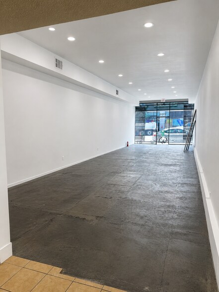 More Photos Of 3709-3711 W 3rd St, Los Angeles Storefront Retail Office For Lease