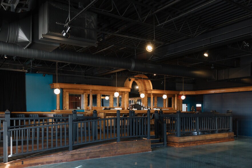 More Photos Of 5264 Anton Dr, Fitchburg General Retail For Sale