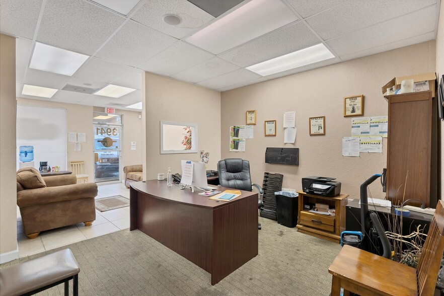 More Photos Of 3937-3957 Broadway Ave, Fort Myers Storefront Retail Residential For Sale