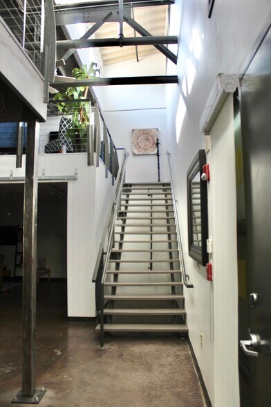 More Photos Of 949 W Marietta St NW, Atlanta Office For Lease