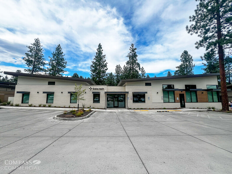 More Photos Of 2255 NW Shevlin Park Rd, Bend Office For Lease