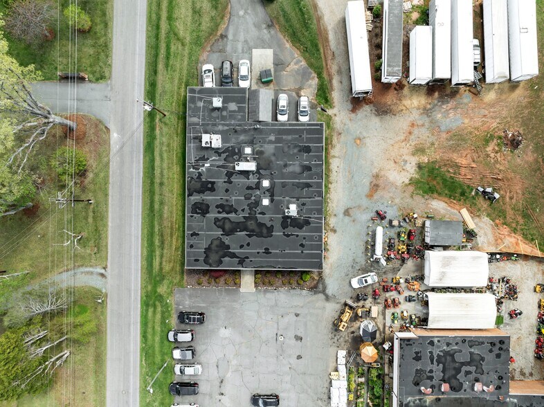 More Photos Of 110 E Wall St, Rural Hall Garden Center For Sale