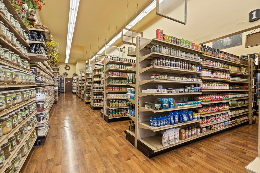 More Photos Of 12249 San Pablo Ave, Richmond Storefront For Sale