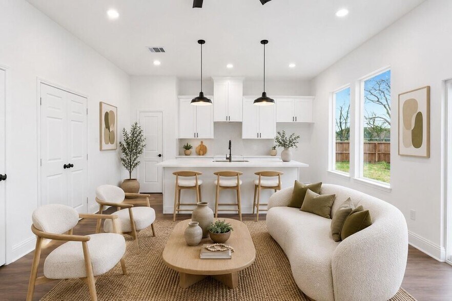More Photos Of 4125 Clover A/B st, Houston Multifamily For Sale