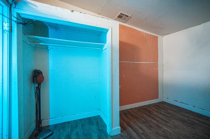 More Photos Of 5900 Cassedy Ln, Las Vegas Apartments For Sale
