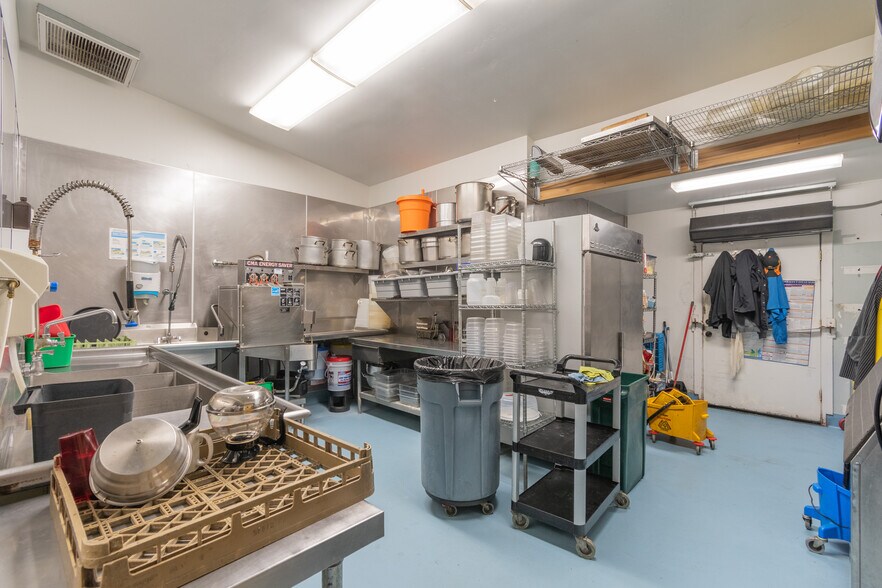 More Photos Of 2927 Spring St, Paso Robles Restaurant For Sale