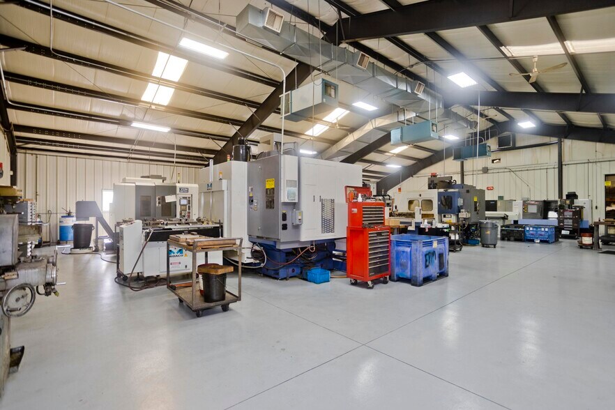 More Photos Of 16 Arthur St, Easthampton Warehouse For Sale