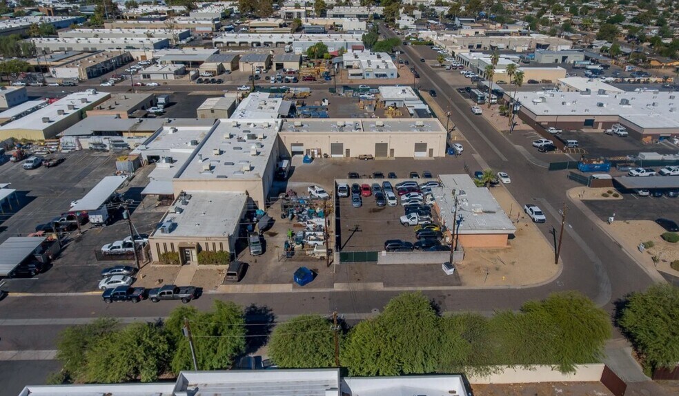More Photos Of 11200 N 21st Ave, 2101 & 2115 W Shangri La Rd, Phoenix Manufacturing For Sale