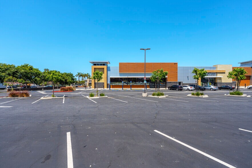 More Photos Of 4570-4580 Atlantic Ave, Long Beach Unknown For Lease