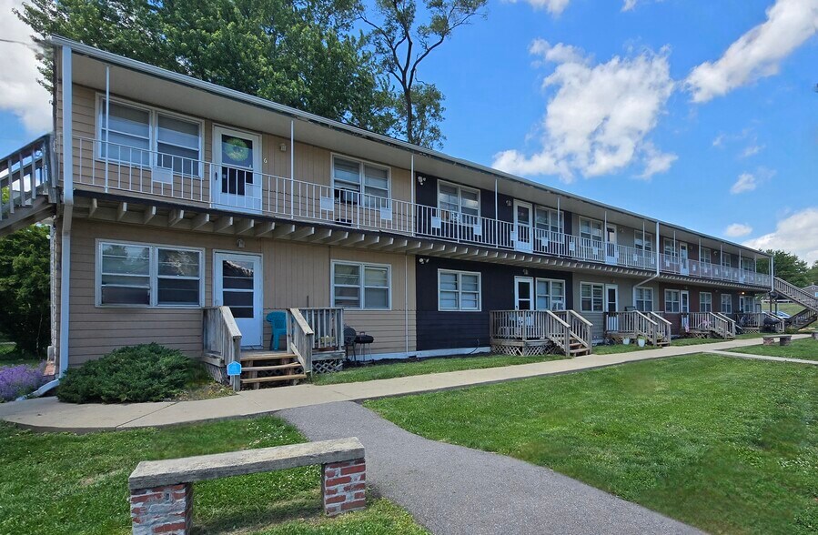 Primary Photo Of 4430 Redman Ave, Omaha Apartments For Sale