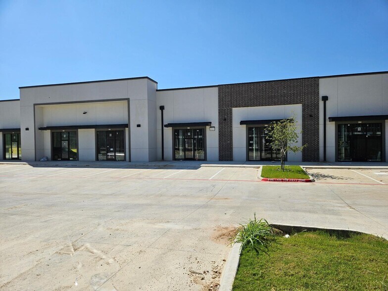 More Photos Of 14300 Ronald Reagan Blvd, Cedar Park Unknown For Lease