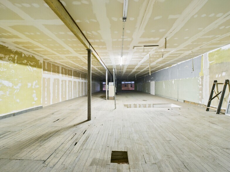 More Photos Of 214 W Main St, Sedalia Storefront Retail Office For Sale