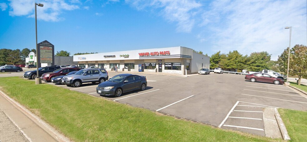 Primary Photo Of 520 E Leffler St, Dodgeville General Retail For Lease