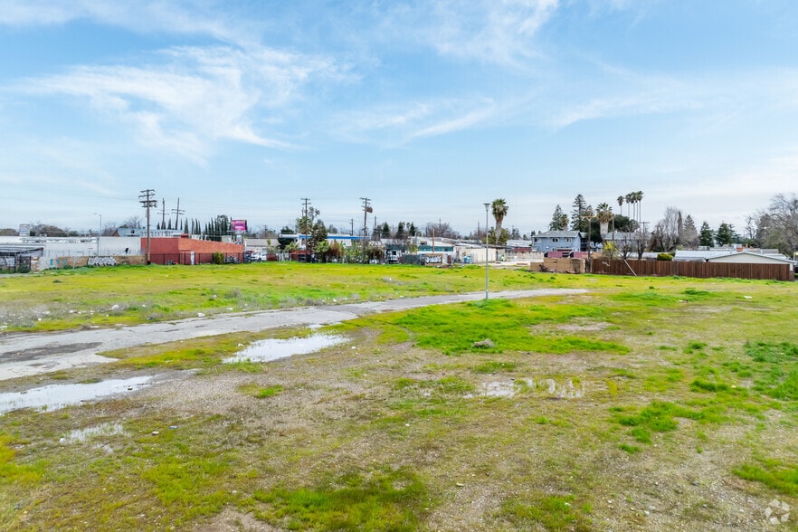More Photos Of 3890 Fruitridge Road, Sacramento Land For Sale