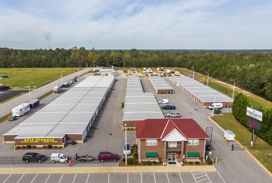 Primary Photo Of 4928 US Highway 301 S, Hope Mills Self Storage For Lease