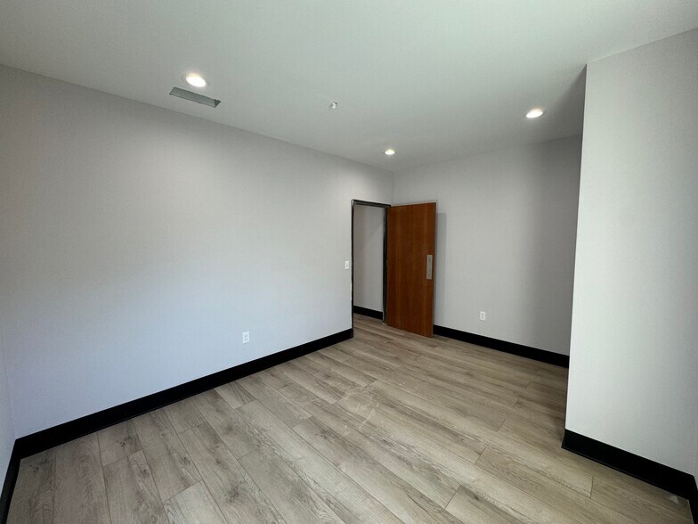 More Photos Of 61 Toto Creek Park Rd, Dawsonville Warehouse For Sale