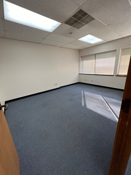 More Photos Of 16770 NE 79th St, Redmond Office For Lease