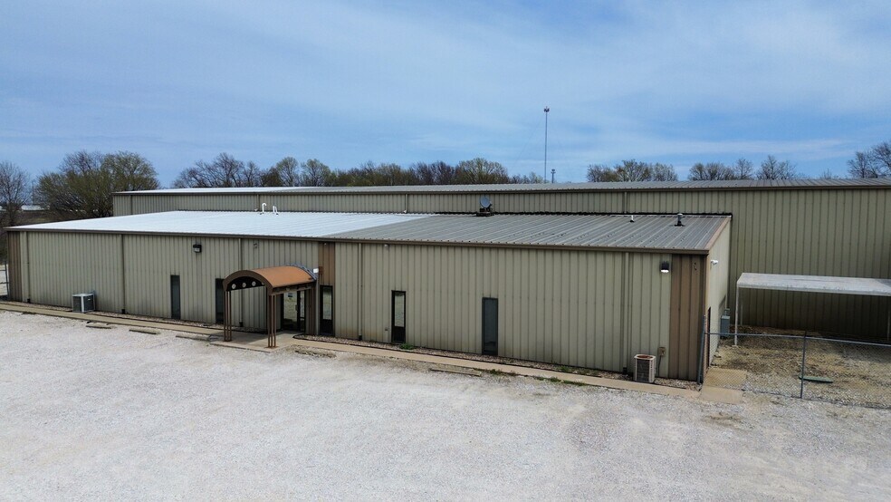 More Photos Of 3074 County Road 257, Fulton Warehouse For Lease