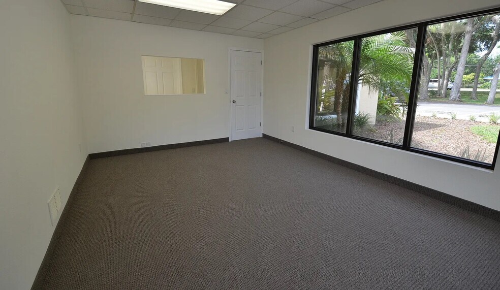More Photos Of 3875 Nova Rd, Port Orange Medical For Lease