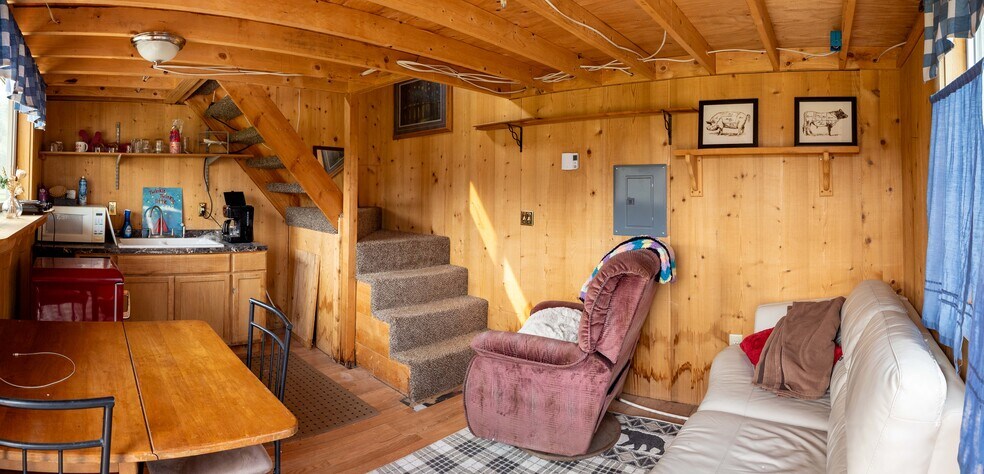 More Photos Of 385 State Route 153, Pateros, WA 98846, USA, Pateros Specialty For Sale